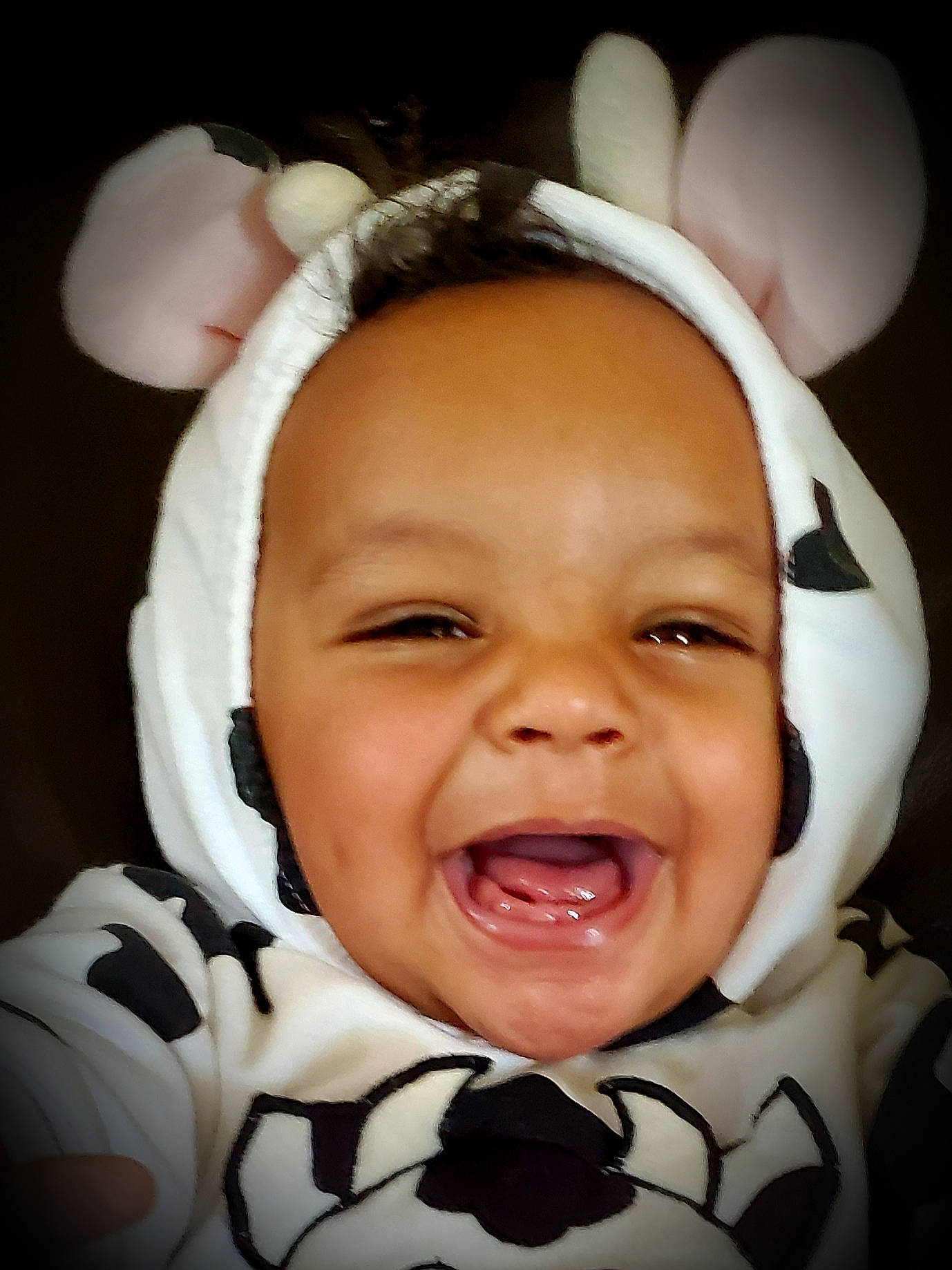 Marvin is registered to the contest to win money with this photo: baby, baby_laughing, baby_making_funny_faces, cheek, child, ear, face, facial_expression, happy, head, laugh, mouth, person, smile, toddler, yawn
