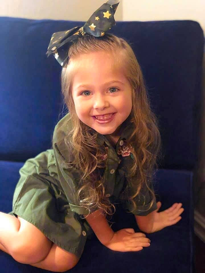 Karsyn is registered to the contest to win money with this photo: arm, blond, child, child_model, ear, fawn, hair, hairstyle, iris, joy, long_hair, person, sitting, smile, toddler