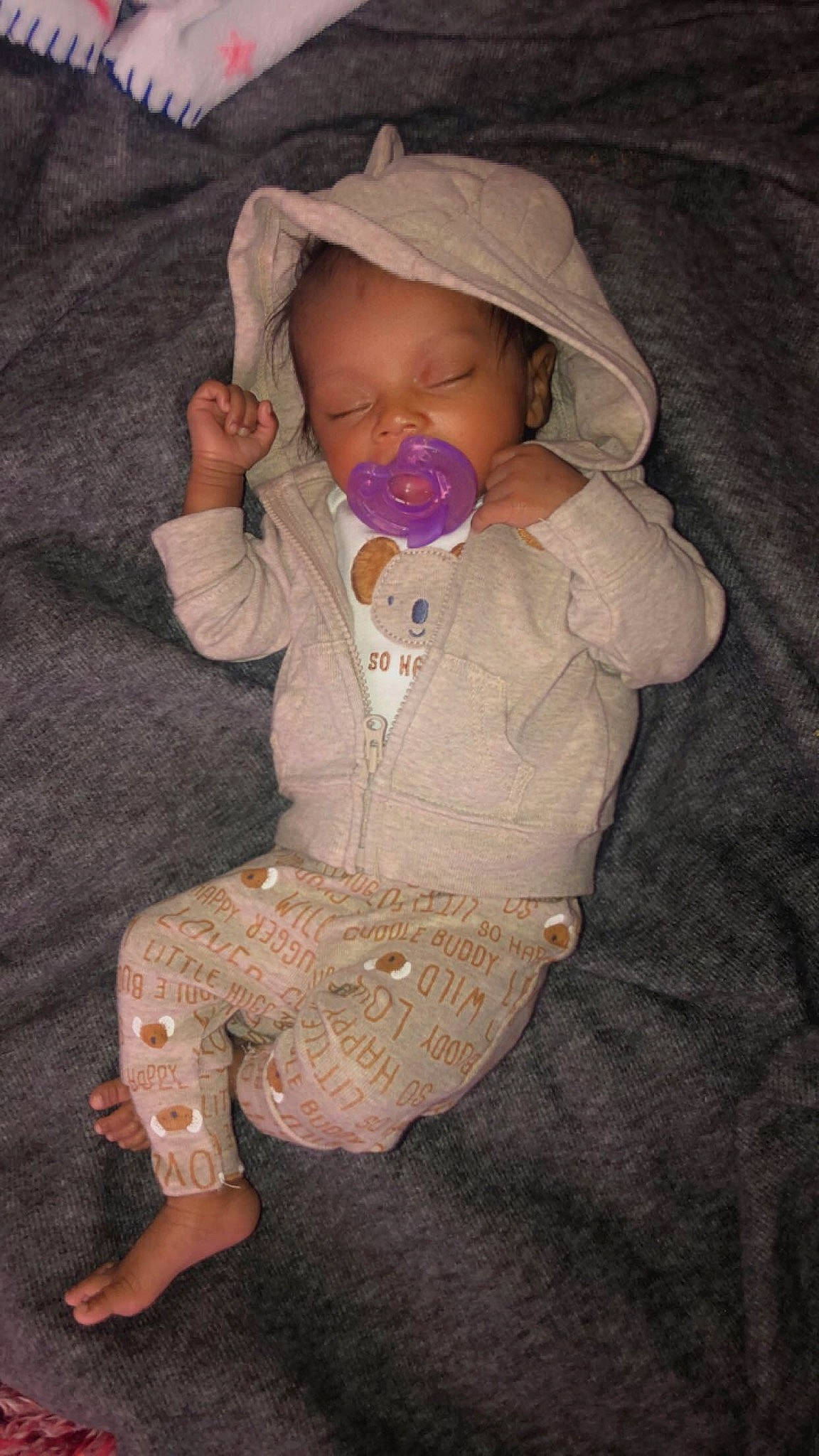 Nova is registered to the contest to win money with this photo: baby, baby_products, baby_toddler_clothing, cheek, comfort, eye, finger, hand, head, headgear, headwear, iris, lip, mouth, nose, organ, outerwear, person, skin, sleeve