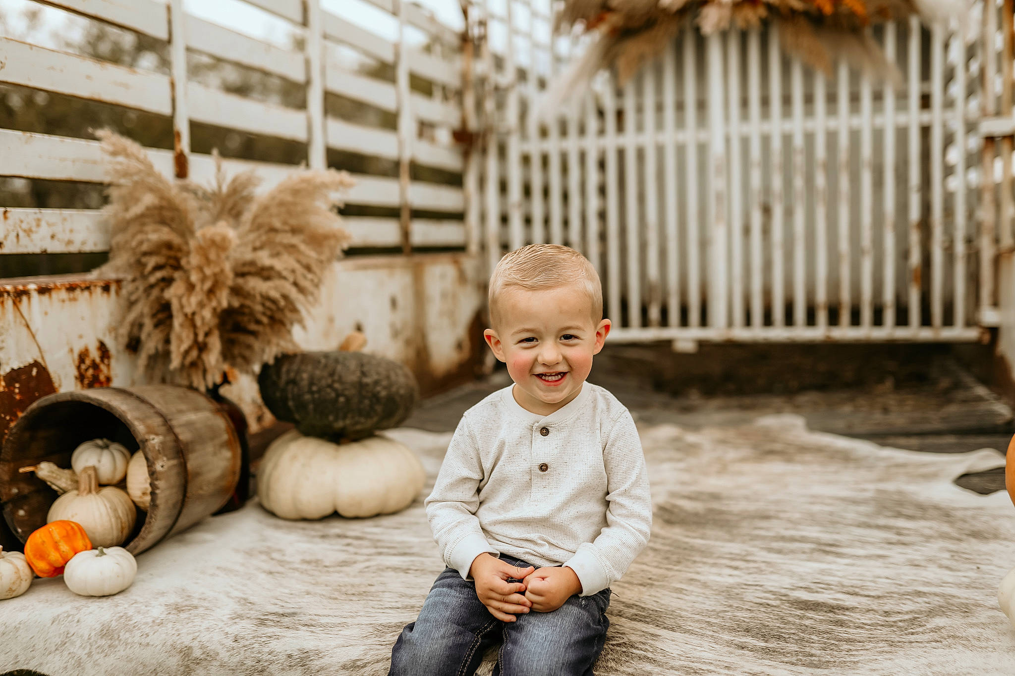 Wrecker is registered to the contest to win money with this photo: calabaza, child, eye, flash_photography, fun, gourd, grass, happy, joy, mammal, natural_foods, people, people_in_nature, person, photograph, plant, pumpkin, smile, snapshot, toddler