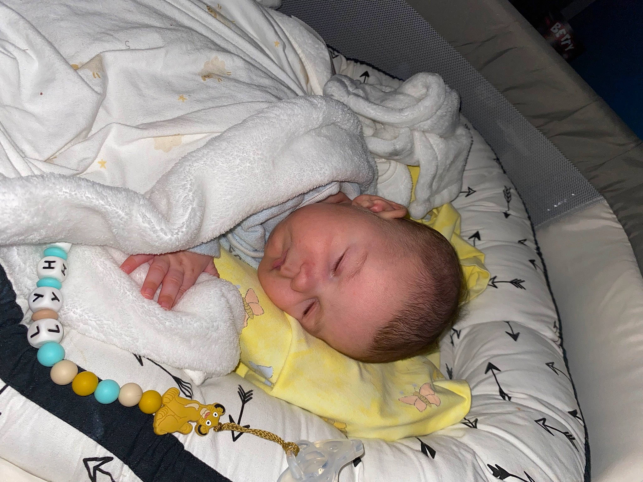 Lyham a rejoint le concours — aidez-le/la à gagner de superbes lots ! baby, baby_products, baby_safety, baby_sleeping, baby_toddler_clothing, bed, bedding, bedtime, child, comfort, infant_bed, linens, nap, person, product, room, sleep, textile, toddler, white