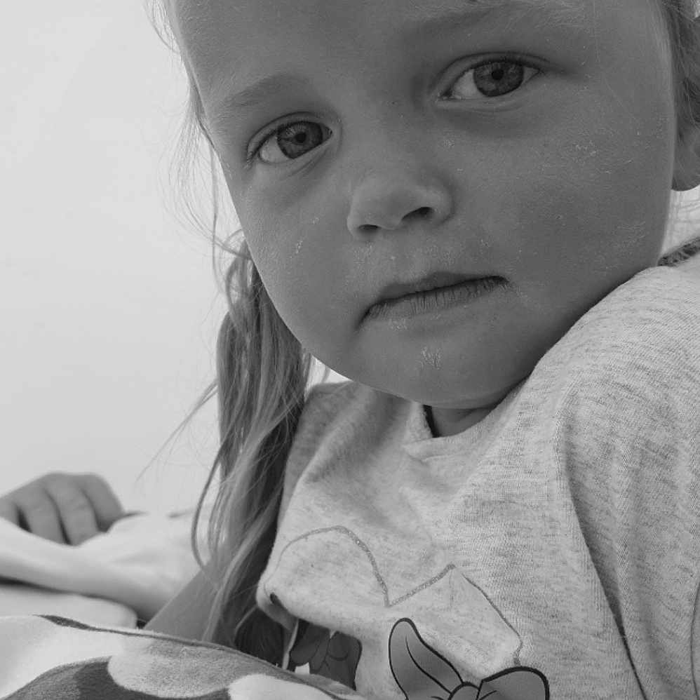 Jaïmon a rejoint le concours — aidez-le/la à gagner de superbes lots ! baby, blanket, bodypart, clothing, face, finger, hand, happy, head, mouth, newborn, person, photography, portrait, quilt, skin, smile, t_shirt, tattoo, teeth