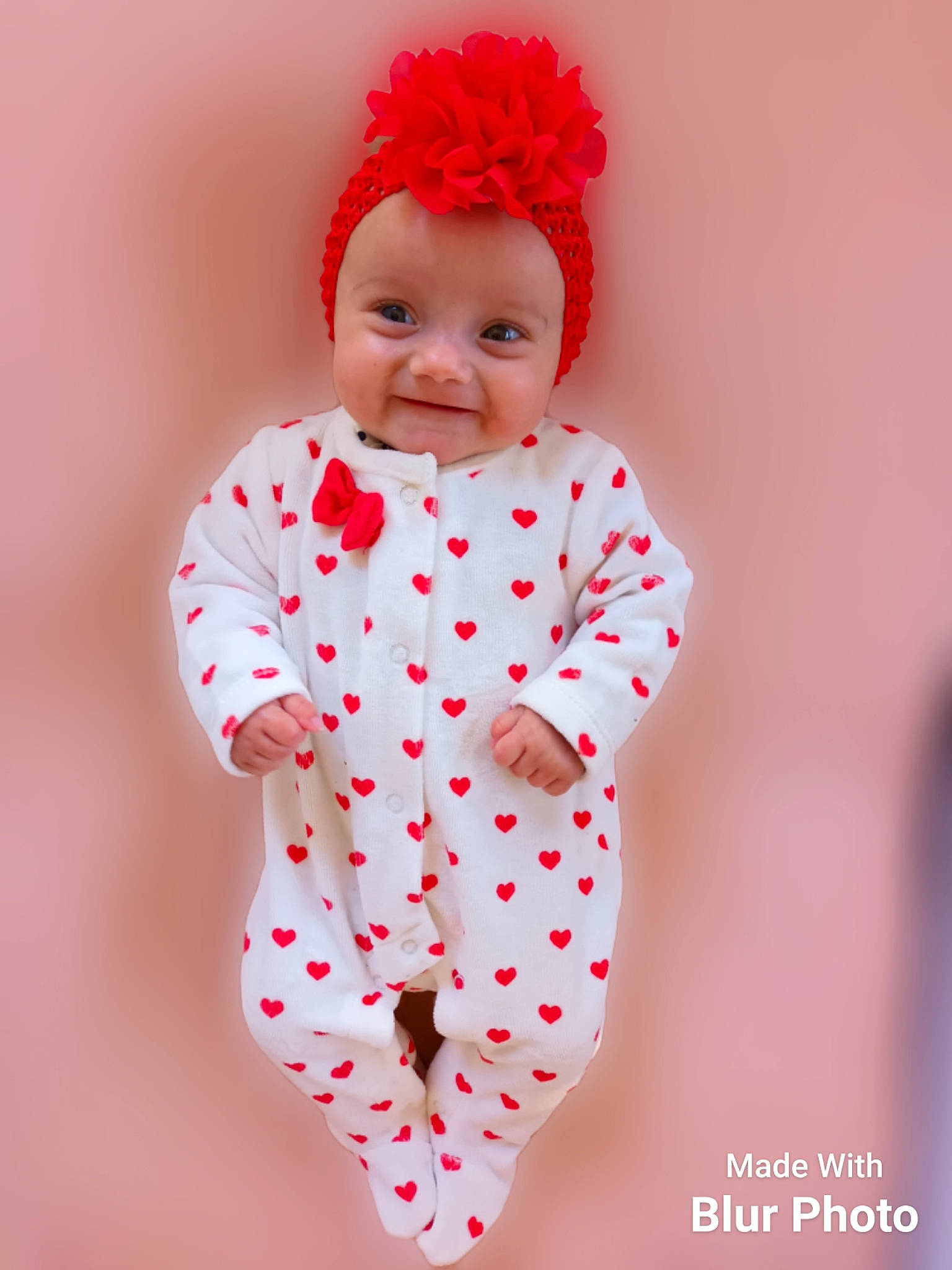 Hapril a rejoint le concours — aidez-le/la à gagner de superbes lots ! arm, baby, baby_toddler_clothing, carmine, child, costume, face, fictional_character, happy, headgear, human_body, joy, outerwear, pattern, person, pink, polka_dot, skin, sleeve, smile