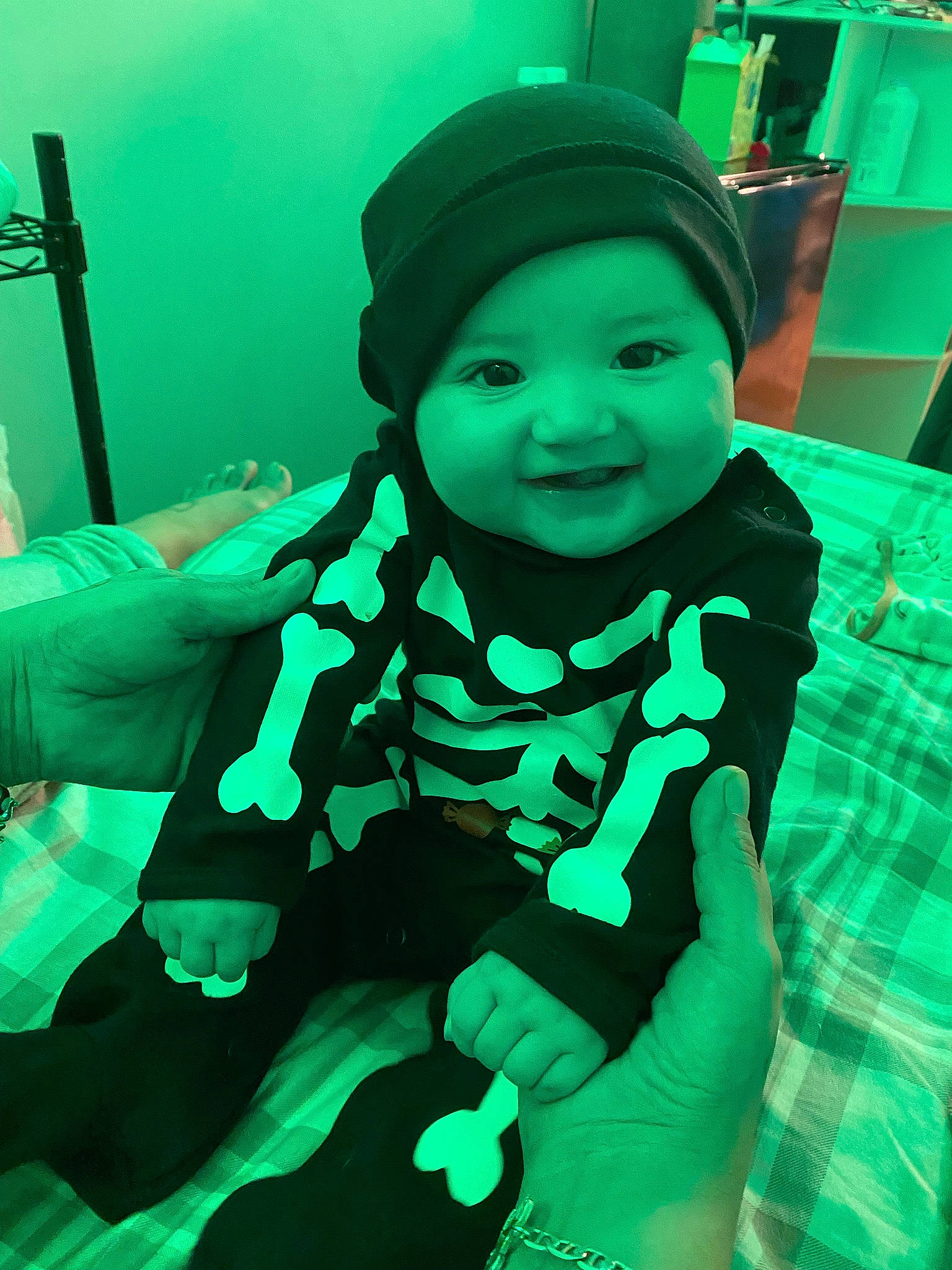 Alani is registered to the contest to win money with this photo: baby, baby_toddler_clothing, baseball_cap, cap, child, cool, electric_blue, event, fashion_accessory, fictional_character, fun, gesture, green, happy, hat, headwear, holiday, person, personal_protective_equipment, smile