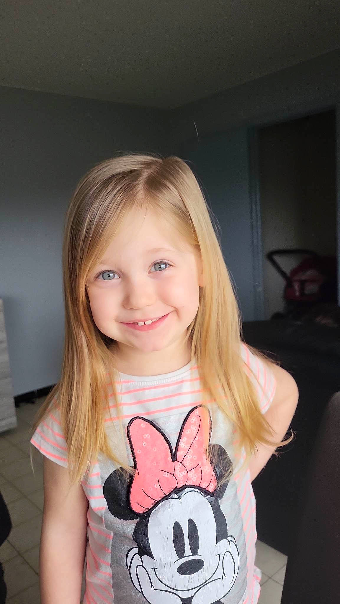 Melinda a rejoint le concours — aidez-le/la à gagner de superbes lots ! baby_toddler_clothing, bangs, cheek, child, eyelash, facial_expression, fun, happy, iris, joy, pattern, person, pink, portrait_photography, rabbit, skin, sleeve, smile, sweetness, t_shirt