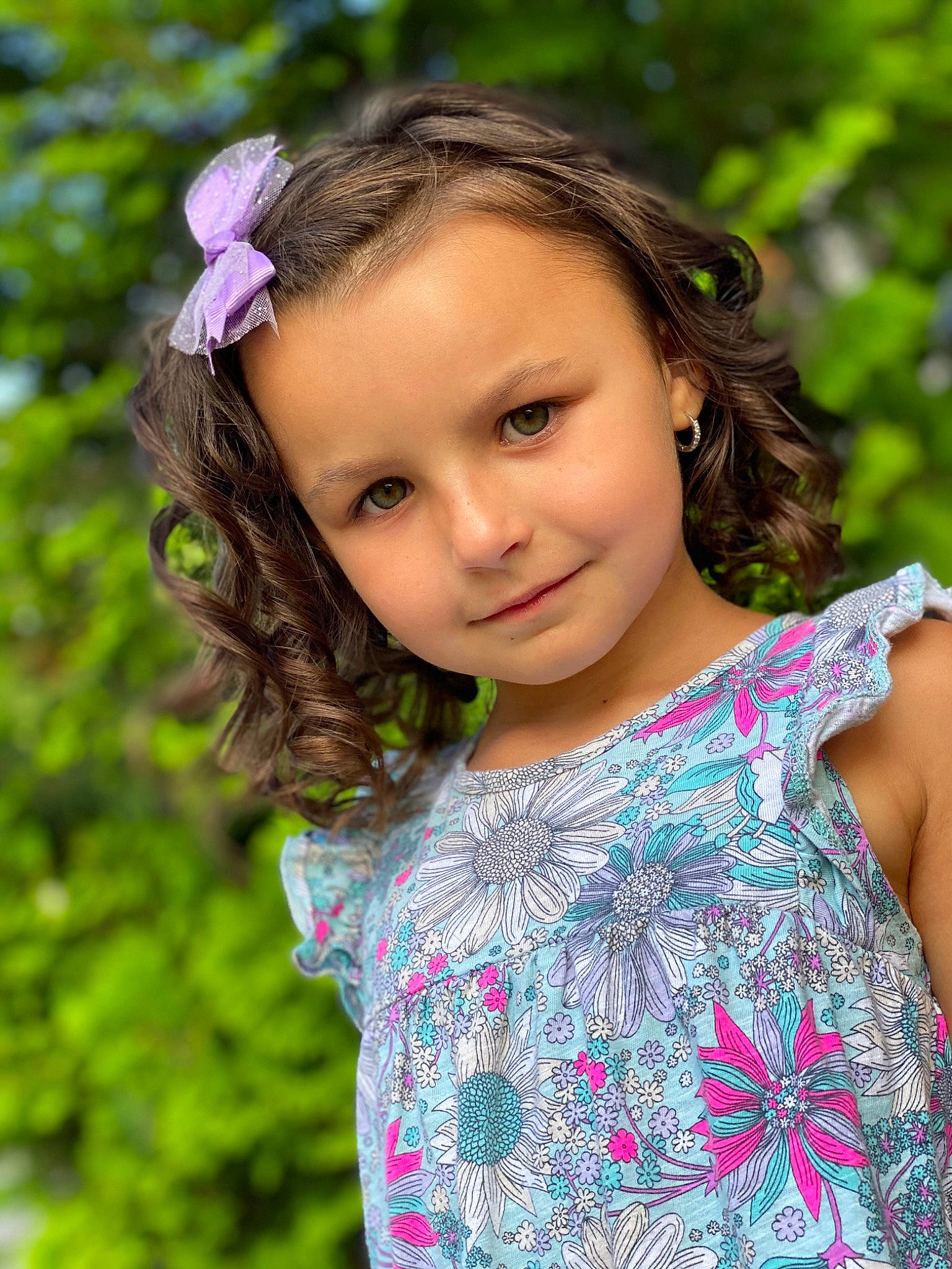 Annabella is registered to the contest to win money with this photo: beauty, day_dress, eye, grass, happy, head, iris, joy, leaf, long_hair, magenta, nature, people_in_nature, person, pink, plant, shoulder, skin, sleeve, summer