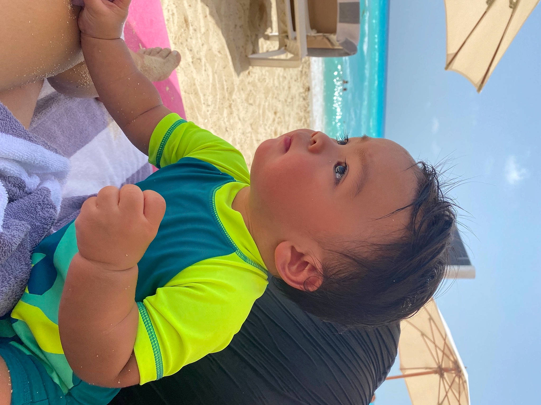 Mathias is registered to the contest to win money with this photo: abdomen, child, elbow, finger, fun, gesture, hand, happy, human_body, joint, leisure, mouth, muscle, orange, person, sky, smile, summer, t_shirt, thigh