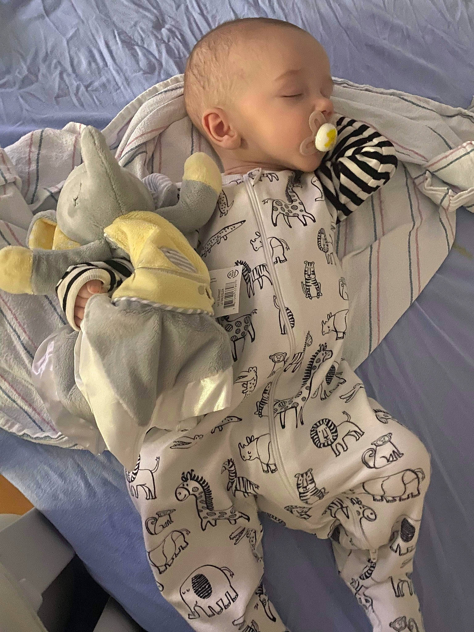 Dakota is registered to the contest to win money with this photo: baby, baby_products, baby_safety, baby_sleeping, baby_toddler_clothing, baby_toys, bedding, bedtime, child, comfort, happy, infant_bodysuit, linens, pattern, person, sitting, sleeve, thigh, toddler, vertebrate