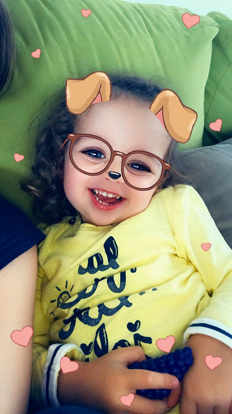 Evaelle a rejoint le concours — aidez-le/la à gagner de superbes lots ! black_hair, cheek, child, cool, eye, eyewear, face, fun, girl, glasses, hairstyle, head, headwear, joy, mouth, nose, organ, person, product, skin