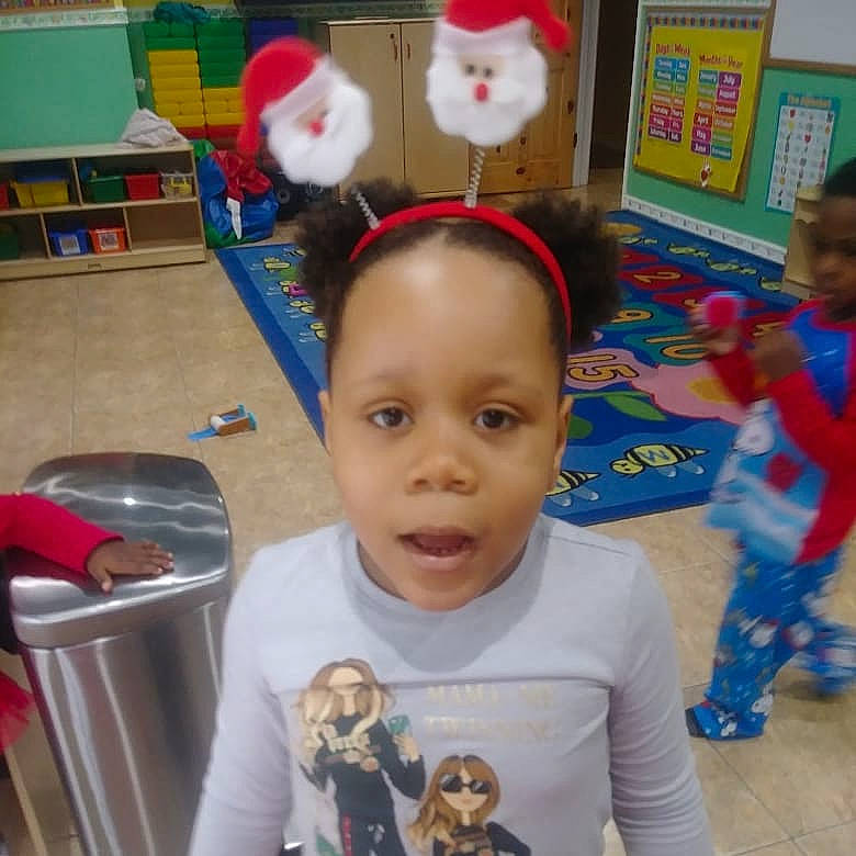 La'Naya is registered to the contest to win money with this photo: baby, child, head, kindergarten, person, play, room, smile, toddler
