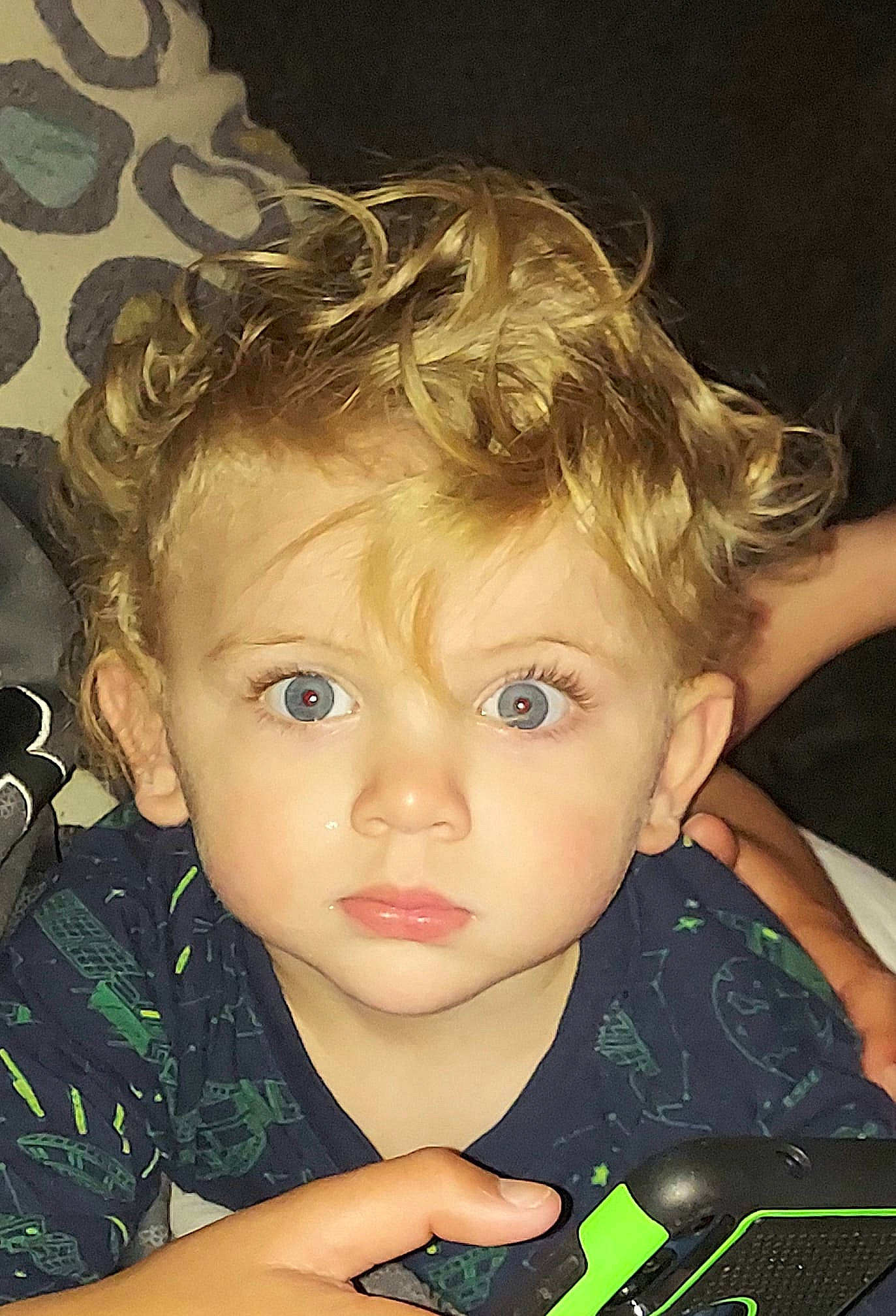 Krue is registered to the contest to win money with this photo: cheek, chin, cool, ear, eye, eyebrow, eyelash, facial_expression, finger, flash_photography, forehead, happy, head, iris, lip, mouth, nose, organ, person, skin