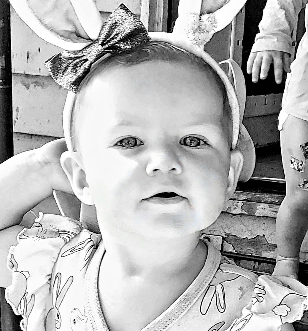 Lorelei is registered to the contest to win money with this photo: black, black_and_white, cheek, ear, eye, eyebrow, eyelash, forehead, hairstyle, happy, jaw, lip, mouth, neck, nose, organ, person, photograph, skin, standing