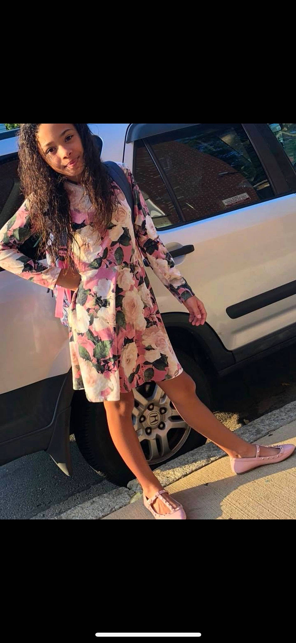 Arolyea joined the competition — help win amazing prizes! blazer, clothing, dress, fashion, fashion_accessory, fashion_design, footwear, human_leg, leg, long_hair, outerwear, person, photo_shoot, pink, shoe, street_fashion, style, thigh, waist