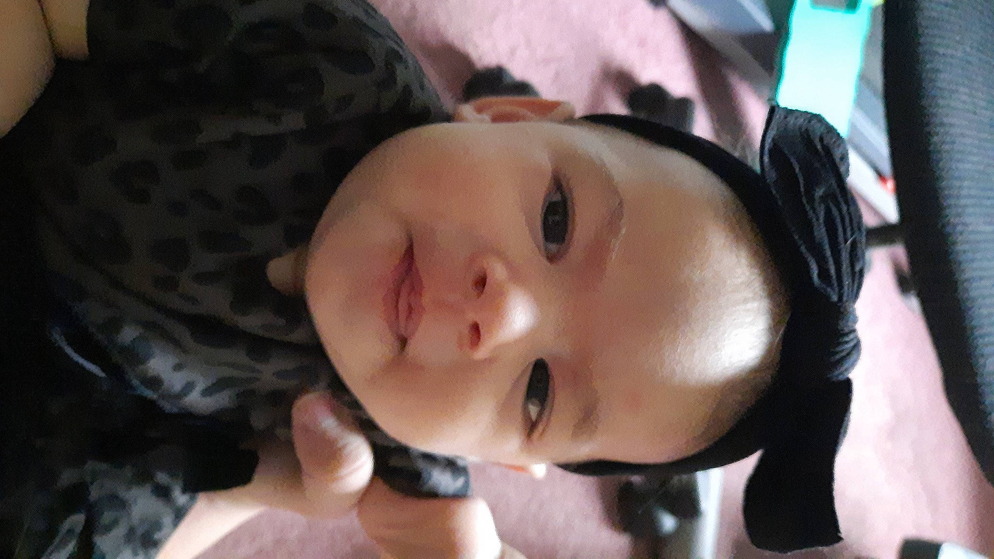 Arianna is registered to the contest to win money with this photo: baby, black_hair, cheek, child, cool, cosmetics, eye, eyebrow, eyelash, fur, iris, jaw, lip, person, portrait_photography, selfie, throat