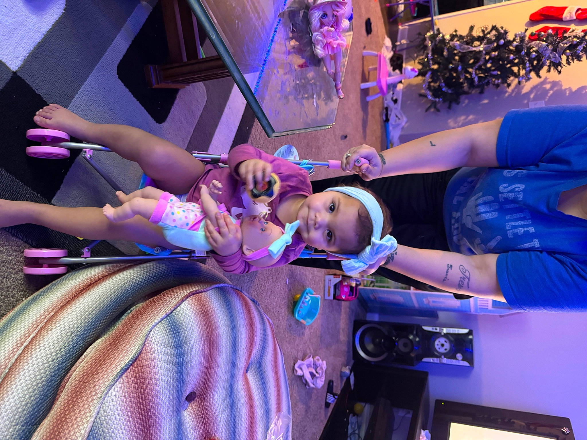 Queen joined the competition — help win amazing prizes! dress, electric_blue, entertainment, event, fashion_design, fun, hat, leisure, magenta, party, performance, performance_art, performing_arts, person, pink, public_event, purple, room, toddler, tree