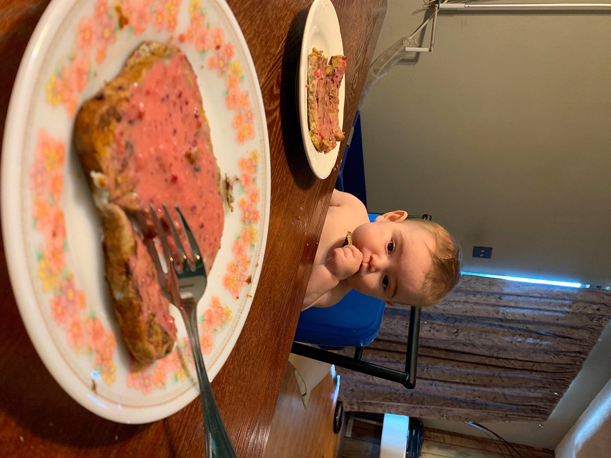 Aiyana is registered to the contest to win money with this photo: beef, cuisine, dish, dishware, fast_food, food, fork, hat, ingredient, meat, person, plate, platter, pork, produce, recipe, red_meat, table, tableware, toddler