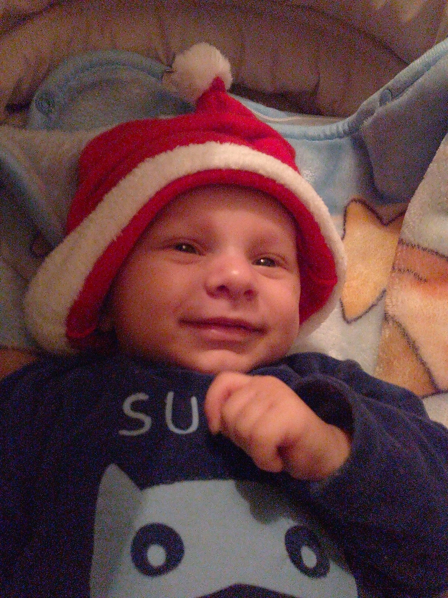 Ylan participe au concours pour gagner de l'argent avec cette photo : boy, cap, cheek, child, cool, ear, eye, face, fun, head, headgear, infant, mouth, nose, organ, person, product, red, skin, smile