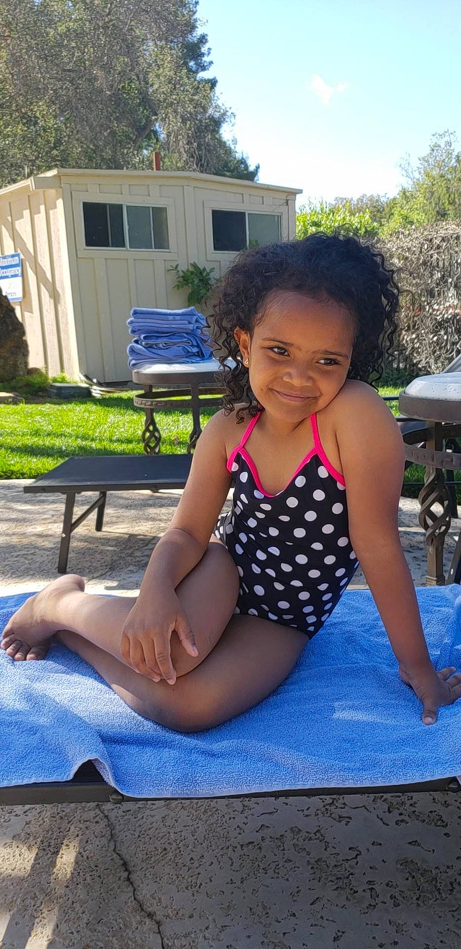 Jayle is registered to the contest to win money with this photo: bikini, joy, leg, leisure, person, sitting, summer, sun_tanning, swimwear, thigh, vacation