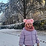 Mélodie a rejoint le concours — aidez-le/la à gagner de superbes lots ! child, snow, winter, outdoor, forest, tree, hat, scarf, gloves, jacket, snowy_path, smiling, cold_weather, nature, daylight, person, walking, season, frost, happy