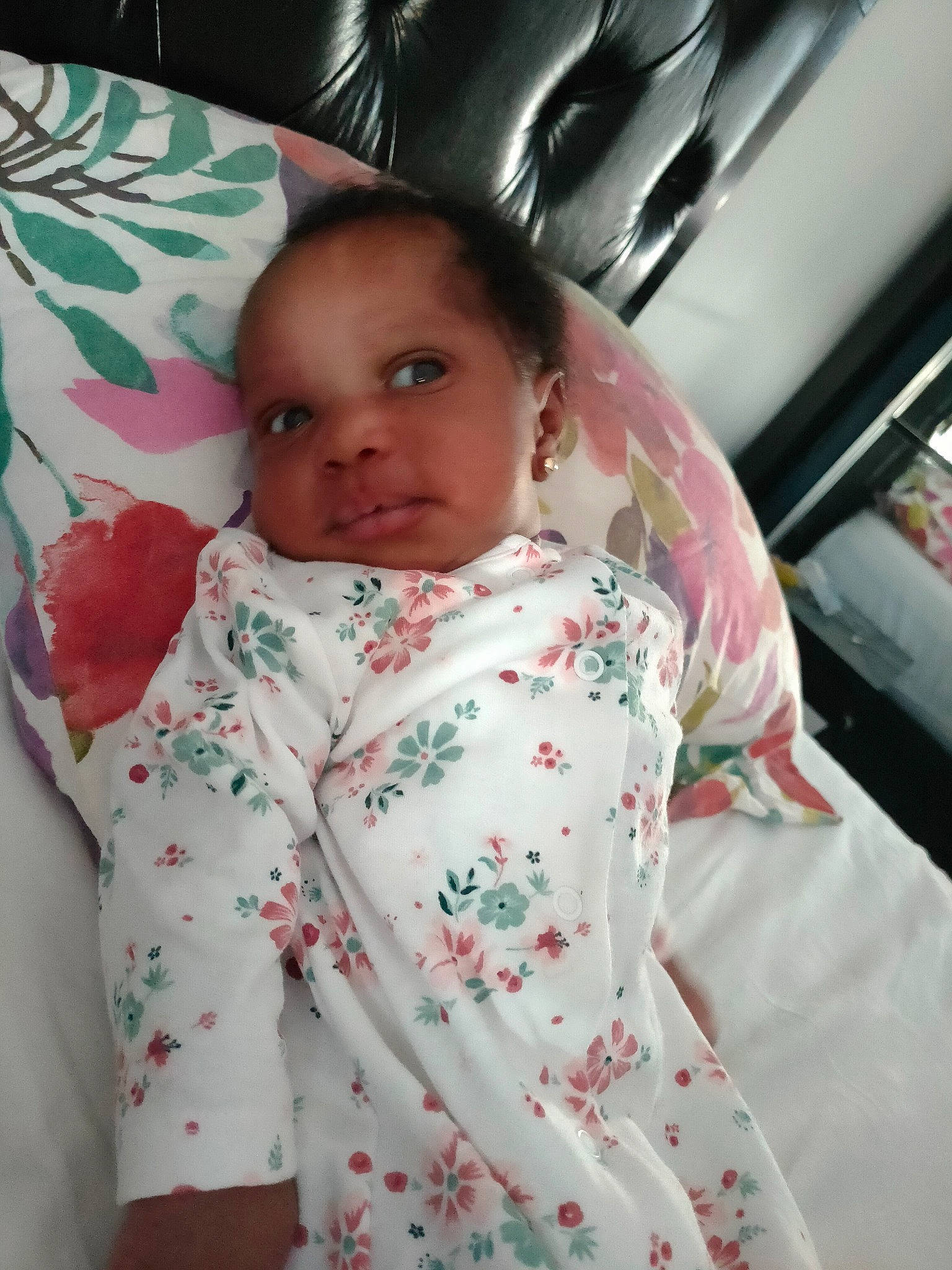 Zahra participe au concours pour gagner de l'argent avec cette photo : baby, bedding, cheek, child, chin, comfort, eye, eyelash, face, happy, head, linens, lip, mouth, nose, person, pink, skin, sleeve, textile