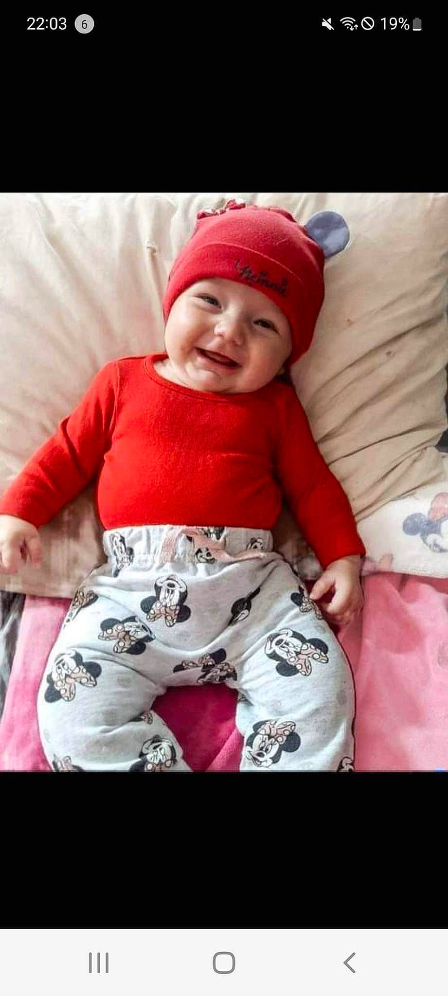 Peyton a rejoint le concours — aidez-le/la à gagner de superbes lots ! baby, baby_toddler_clothing, beauty, cap, child, comfort, cool, facial_expression, happy, headwear, joy, magenta, pattern, person, pink, product, skin, sleeve, smile, t_shirt