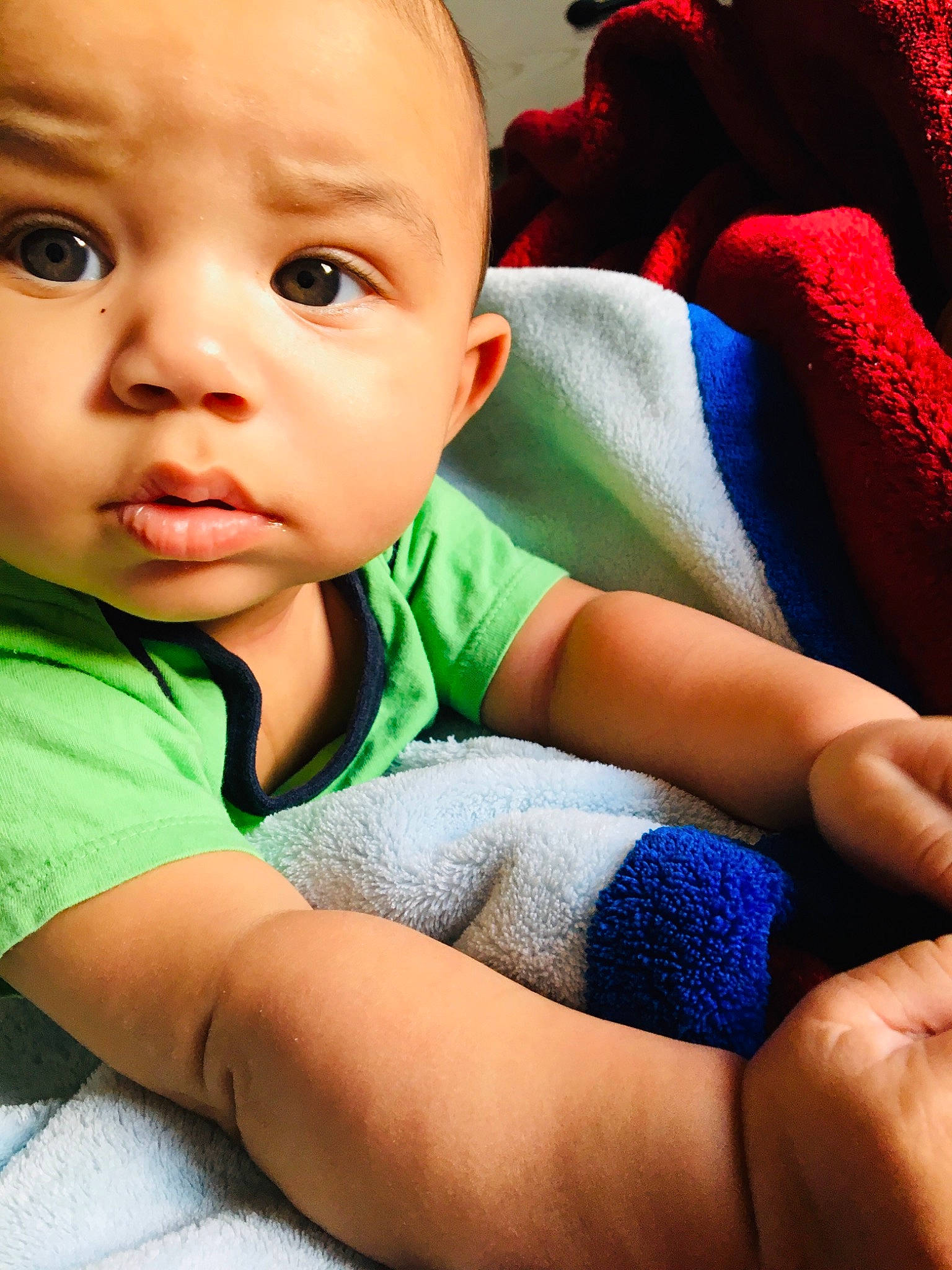 Dj is registered to the contest to win money with this photo: arm, baby, baby_toddler_clothing, cheek, comfort, finger, fun, grass, hand, happy, human_body, iris, lip, mouth, nose, person, product, skin, sleeve, smile