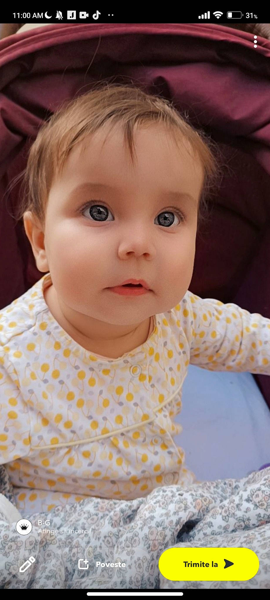 Lia a rejoint le concours — aidez-le/la à gagner de superbes lots ! baby, baby_toddler_clothing, cheek, child, chin, eye, eyelash, facial_expression, fun, grass, happy, iris, lip, nose, pattern, person, pink, portrait_photography, skin, sleeve