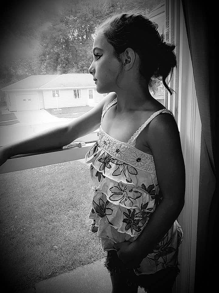 Alika joined the competition — help win amazing prizes! arm, beauty, black, black_and_white, eye, hand, human, joint, lady, lip, monochrome, monochrome_photography, person, photograph, photography, shoulder, skin, smile, snapshot, standing