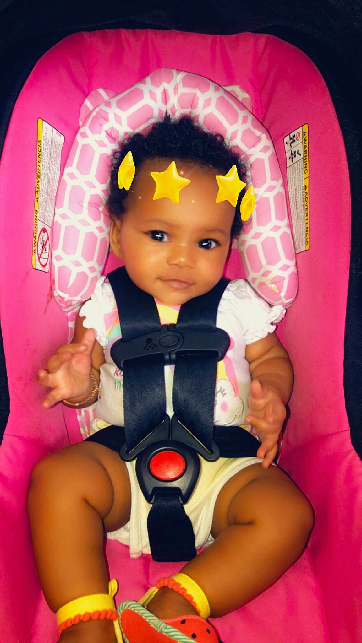 Wòlfe is registered to the contest to win money with this photo: baby, baby_in_car_seat, baby_products, baby_toys, black_hair, car_seat, cheek, child, magenta, person, pink, play, product, toddler, toy