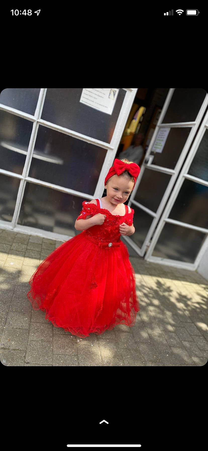 Kaylie a rejoint le concours — aidez-le/la à gagner de superbes lots ! carmine, costume, day_dress, dress, entertainment, event, face, fashion_design, flash_photography, formal_wear, happy, joy, magenta, one_piece_garment, peach, performing_arts, person, recreation, smile, toddler