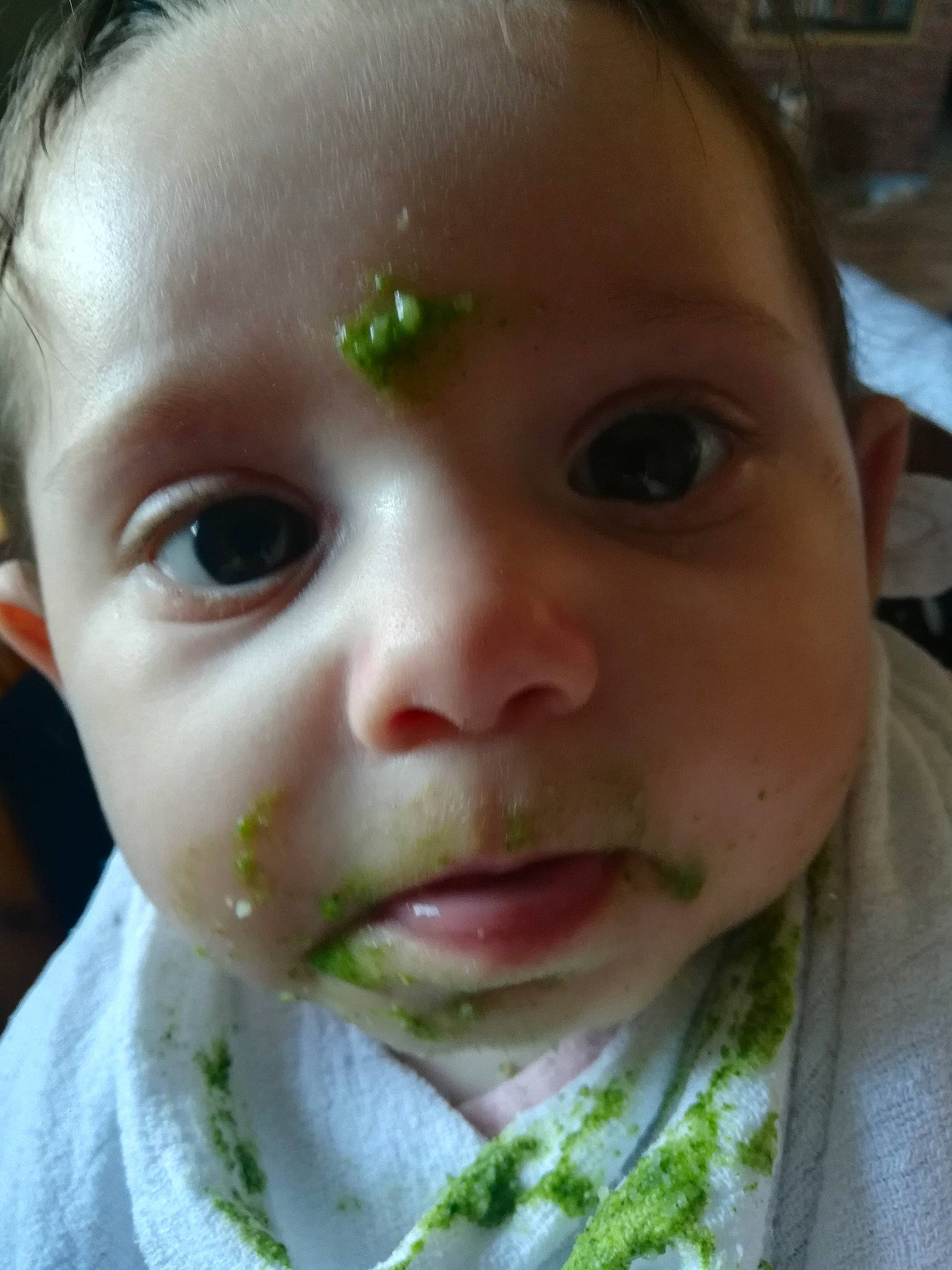 Ada a rejoint le concours — aidez-le/la à gagner de superbes lots ! cheek, child, chin, close_up, ear, eyebrow, eyelash, forehead, grass, green, happy, iris, jaw, lip, mouth, no_expression, nose, person, skin, toddler