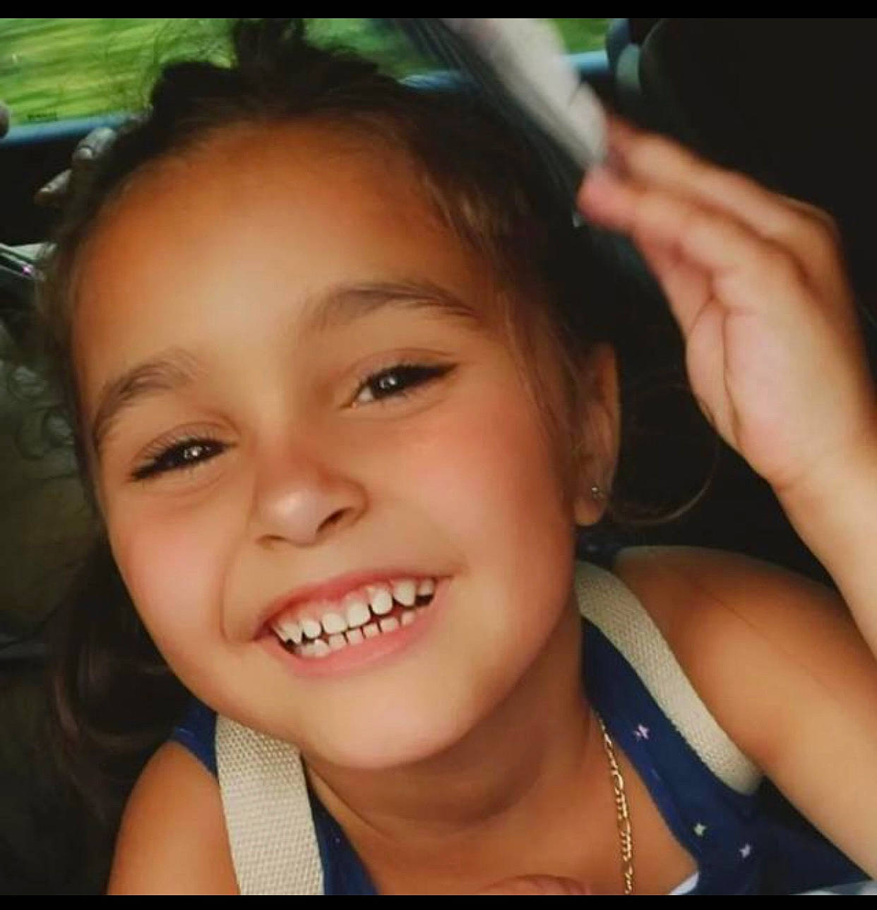 Kamelya a rejoint le concours — aidez-le/la à gagner de superbes lots ! cheek, ear, eye, eyebrow, eyelash, face, facial_expression, flash_photography, forehead, happy, head, jaw, joy, lip, mouth, neck, nose, organ, person, skin