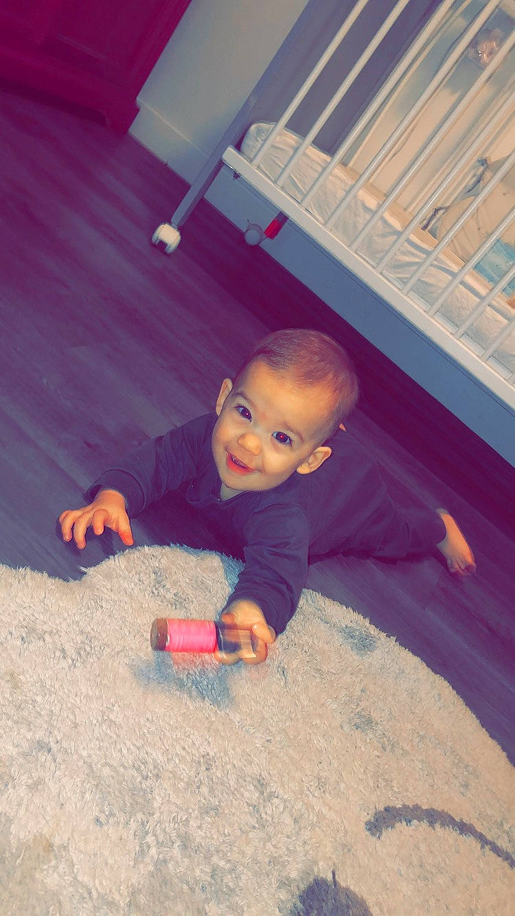 Emiliano participe au concours pour gagner de l'argent avec cette photo : baby, child, fun, joy, person, play, smile, toddler