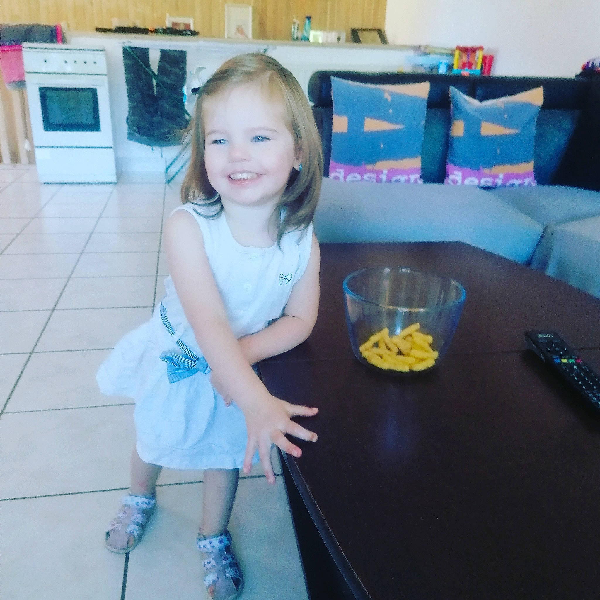 Liya participe au concours pour gagner de l'argent avec cette photo : child, fun, joy, party, person, play, skin, smile, toddler, vacation