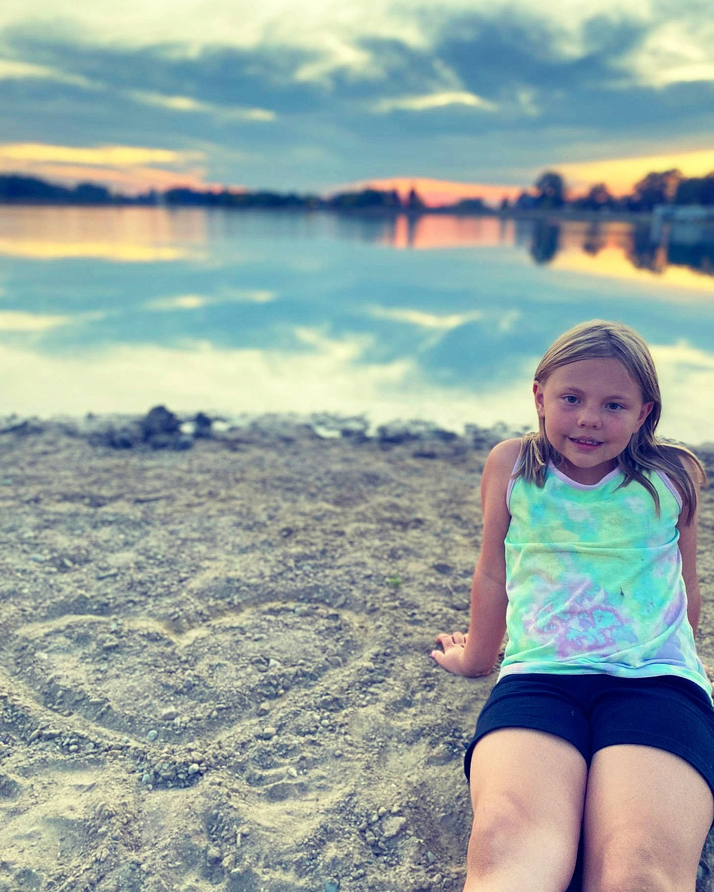 Evelina is registered to the contest to win money with this photo: azure, beach, blue, cloud, dusk, flash_photography, happy, horizon, joy, lake, landscape, light, natural_landscape, people_in_nature, person, photograph, sky, summer, sunlight, thigh