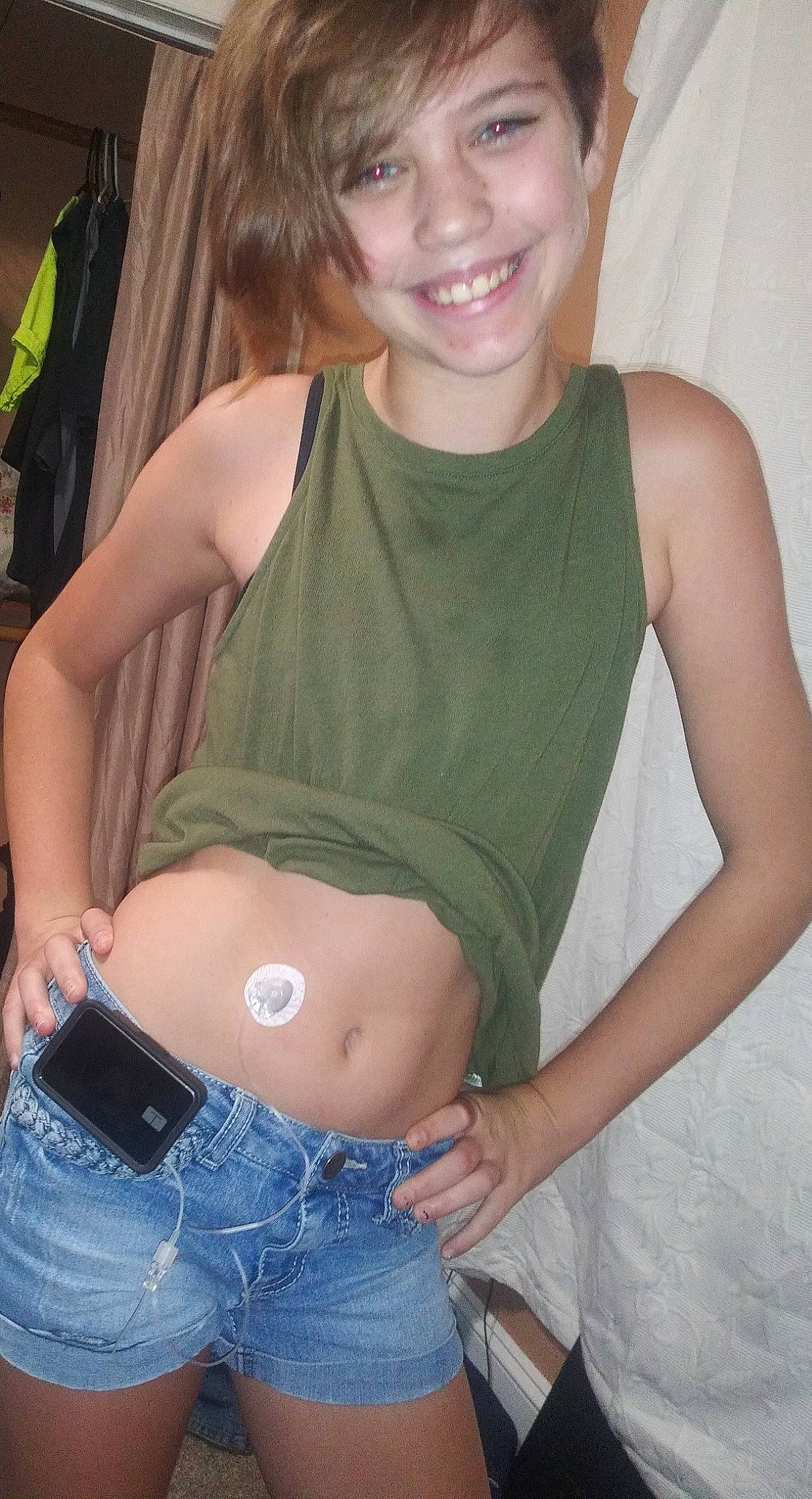 Addie is registered to the contest to win money with this photo: abdomen, arm, blond, chest, child, hip, human_body, jeans, joint, joy, leg, mother, navel, neck, organ, person, stomach, thigh, trunk, waist