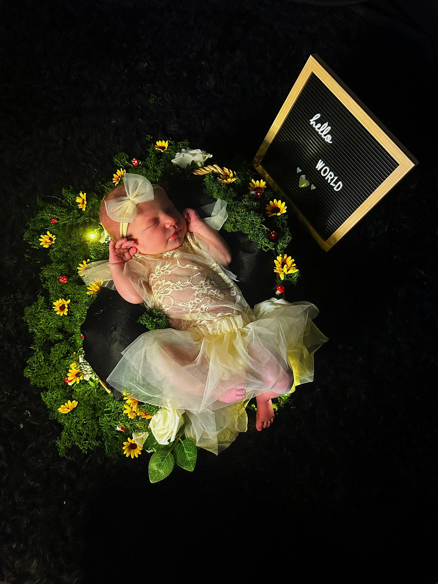 October is registered to the contest to win money with this photo: artificial_flower, cut_flowers, dress, event, fashion_accessory, fashion_design, flash_photography, floral_design, floristry, flower, flower_arranging, font, formal_wear, gesture, happy, headpiece, peach, people_in_nature, person, petal