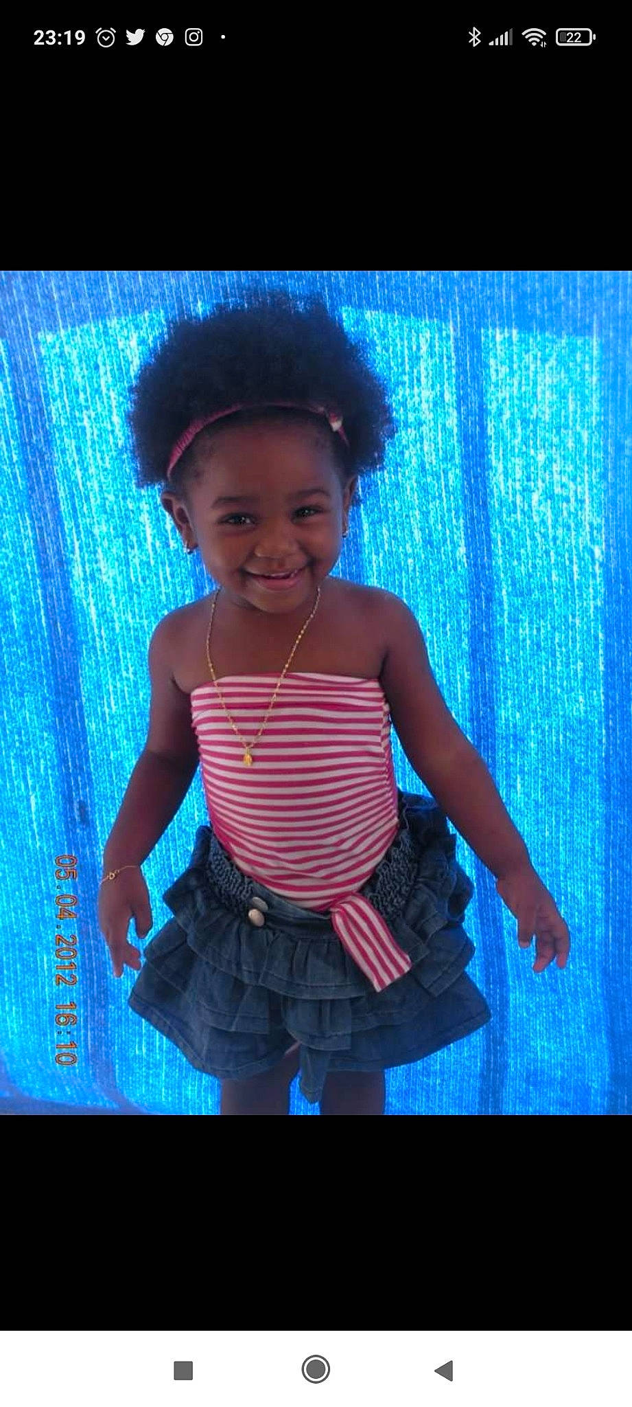 Leyanne participe au concours pour gagner de l'argent avec cette photo : arm, azure, baby_toddler_clothing, blue, child, day_dress, electric_blue, flash_photography, happy, joy, magenta, one_piece_garment, pattern, person, pink, purple, sleeve, smile, toddler, trunk