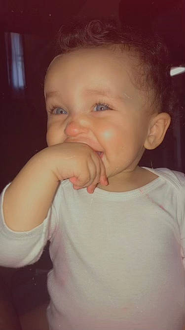 Kamari joined the competition — help win amazing prizes! arm, cheek, chin, ear, eyebrow, eyelash, face, facial_expression, forehead, human_body, jaw, lip, mouth, neck, nose, person, shoulder, skin, sleeve, smile