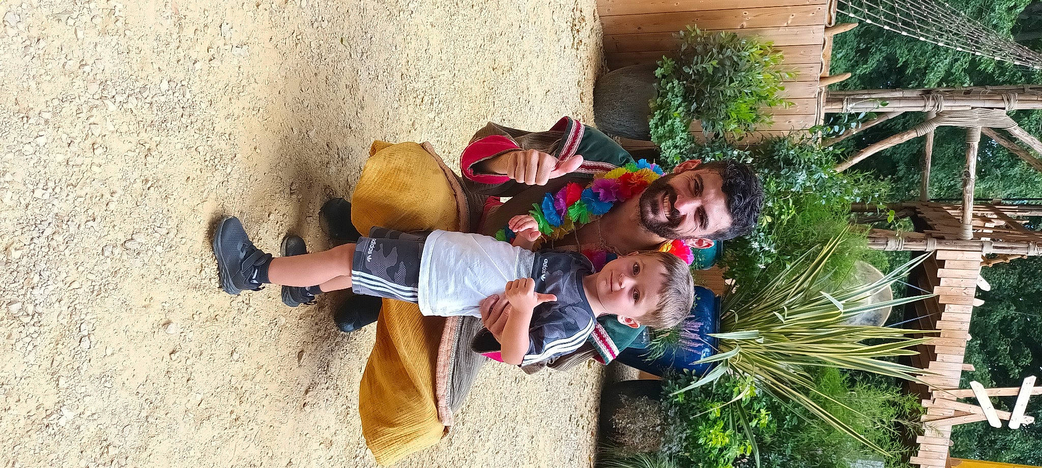 Evan participe au concours pour gagner de l'argent avec cette photo : arecales, child, event, fir, floral_design, flowerpot, fun, grass, happy, hat, holiday, houseplant, joy, leisure, person, plant, sandal, smile, toddler, tree