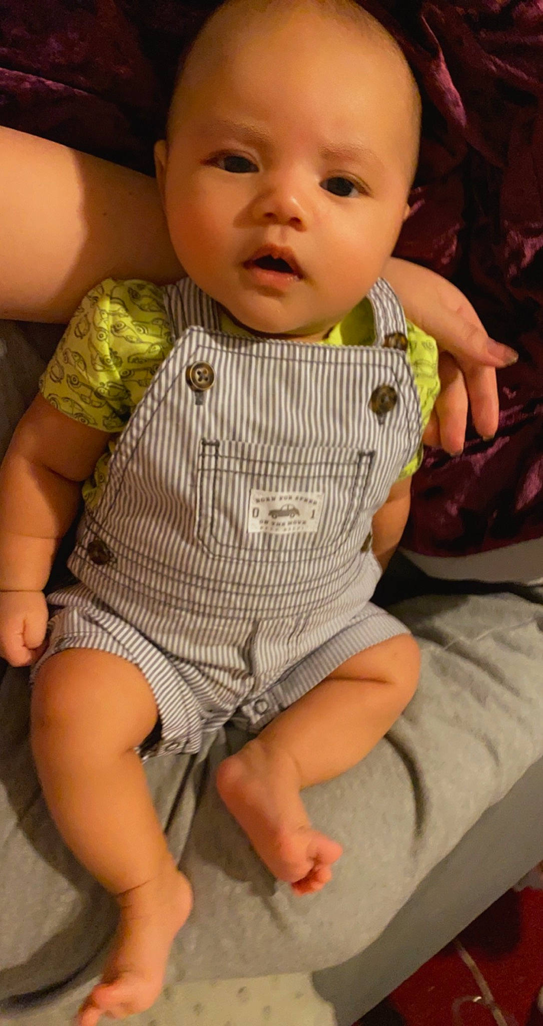 Kaleo is registered to the contest to win money with this photo: baby, baby_products, baby_toddler_clothing, barefoot, cheek, child, comfort, finger, foot, person, sitting, skin, toddler, toe