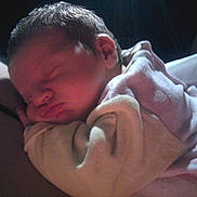 Ilona participe au concours pour gagner de l'argent avec cette photo :