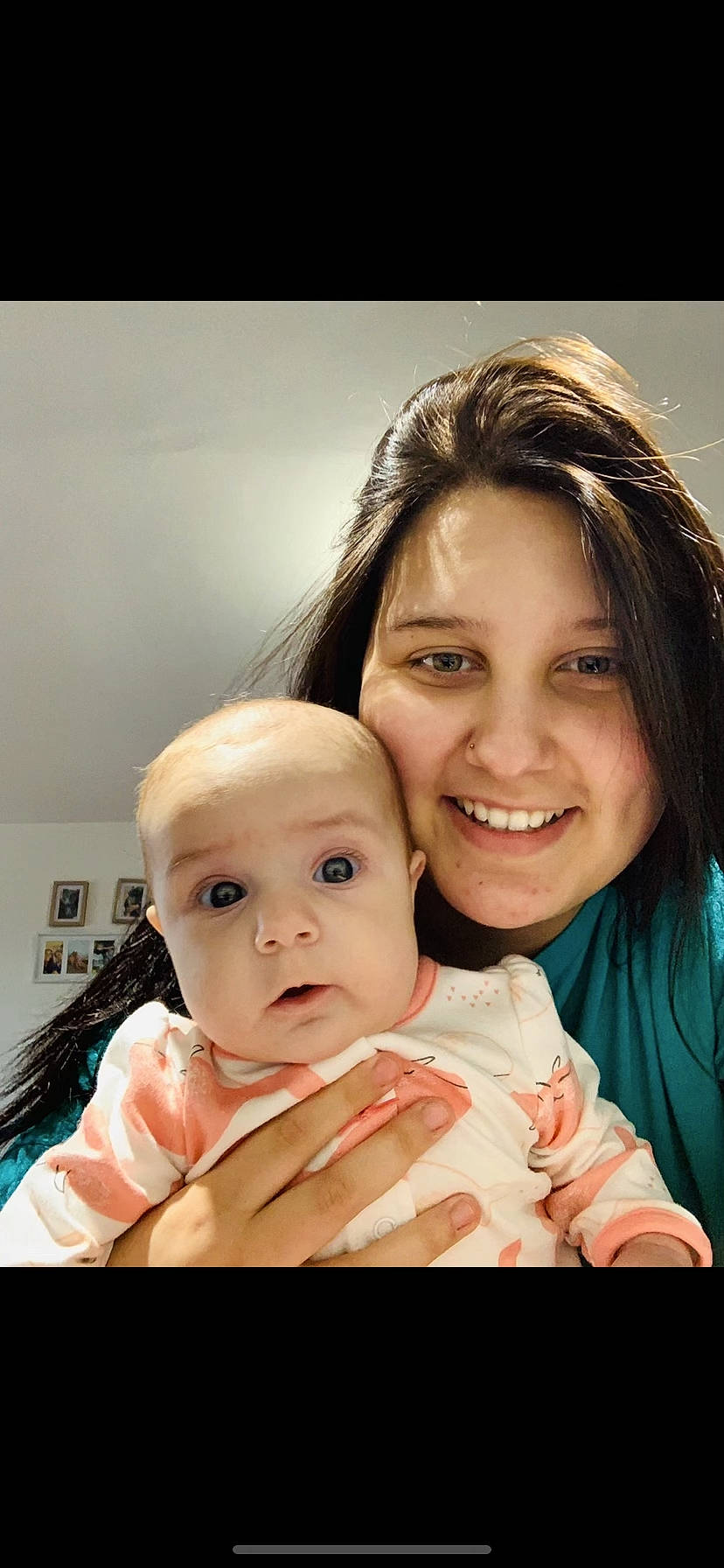 Maddy participe au concours pour gagner de l'argent avec cette photo : baby, baby_toddler_clothing, cheek, child, chin, event, eye, eyelash, flash_photography, fun, gesture, happy, interaction, iris, joy, lip, person, portrait_photography, sitting, skin