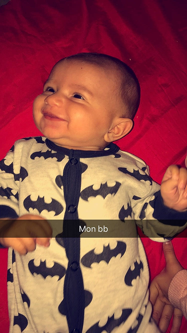 Shayna participe au concours pour gagner de l'argent avec cette photo : baby, cheek, child, forehead, gesture, head, joy, mouth, person, smile, toddler