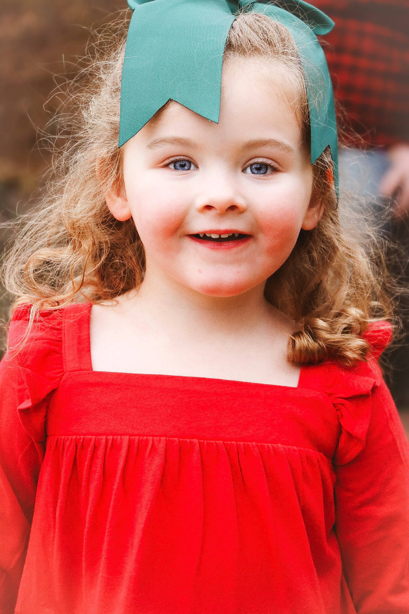 Johanna is registered to the contest to win money with this photo: beauty, blond, cap, child, chin, costume_hat, day_dress, electric_blue, event, fashion_accessory, flash_photography, hairstyle, happy, headgear, headpiece, headwear, iris, joy, person, pink