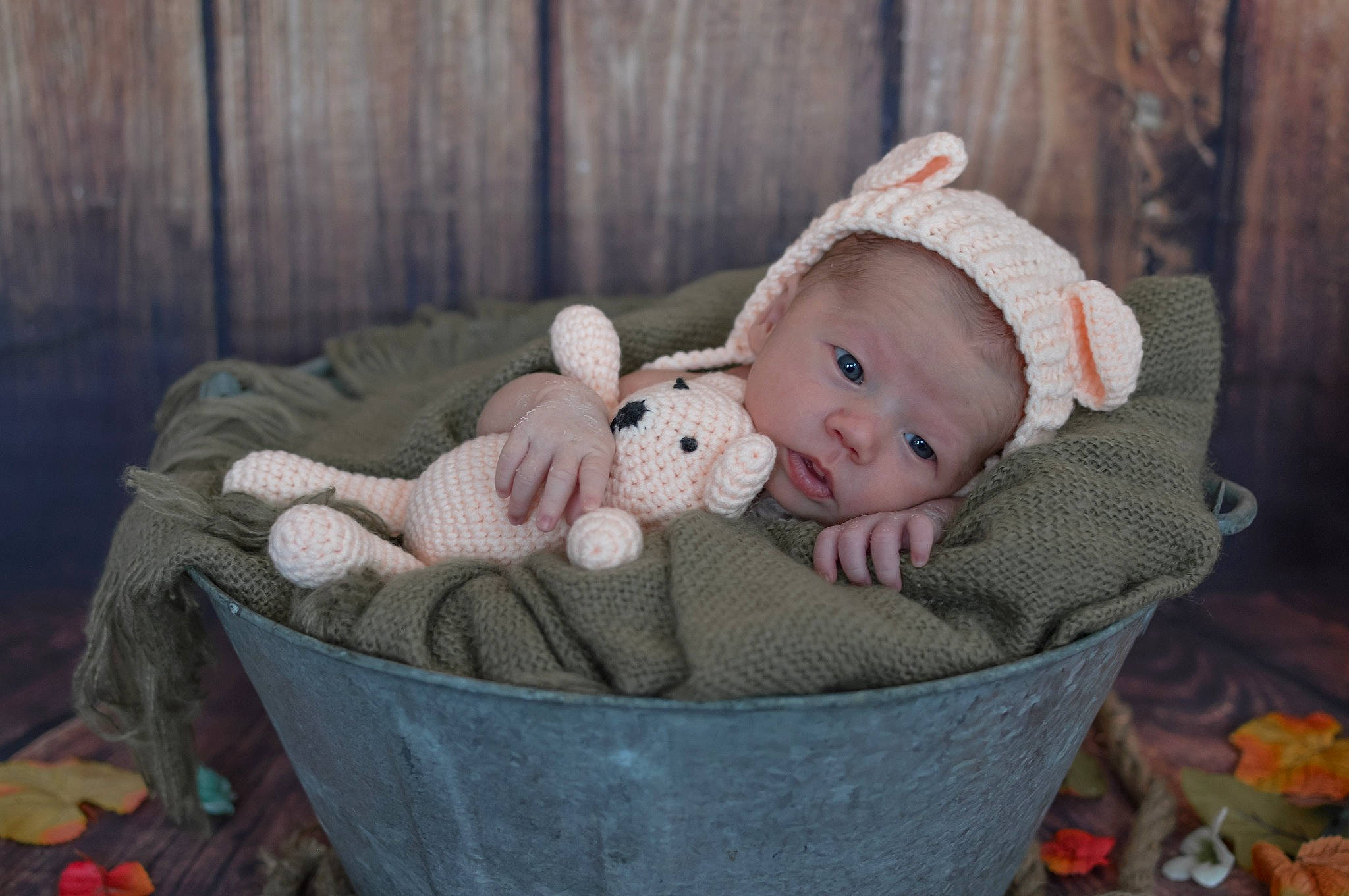 Iliana a rejoint le concours — aidez-le/la à gagner de superbes lots ! baby, baby_products, baby_toys, child, fawn, infant_bed, person, product, stuffed_toy, toddler, toy