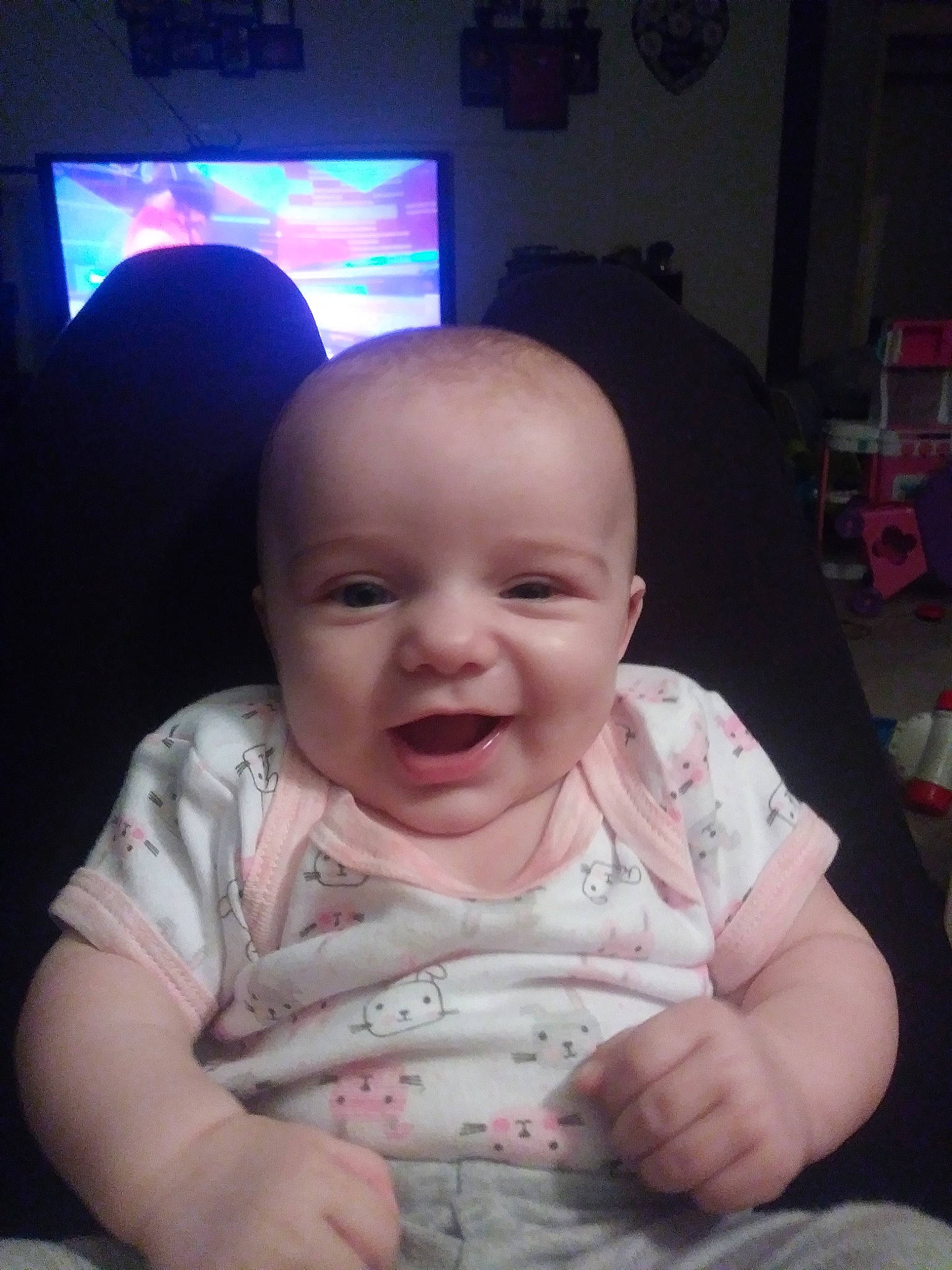 Nova is registered to the contest to win money with this photo: arm, cheek, child, chin, day, ear, eye, face, facial_expression, finger, forehead, head, infant, mouth, nose, person, product, skin, smile, toddler