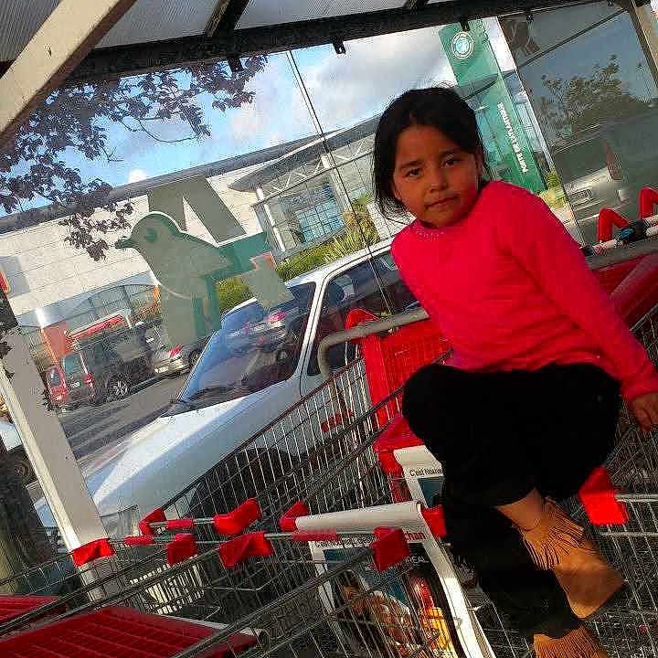 Pakarina participe au concours pour gagner de l'argent avec cette photo :