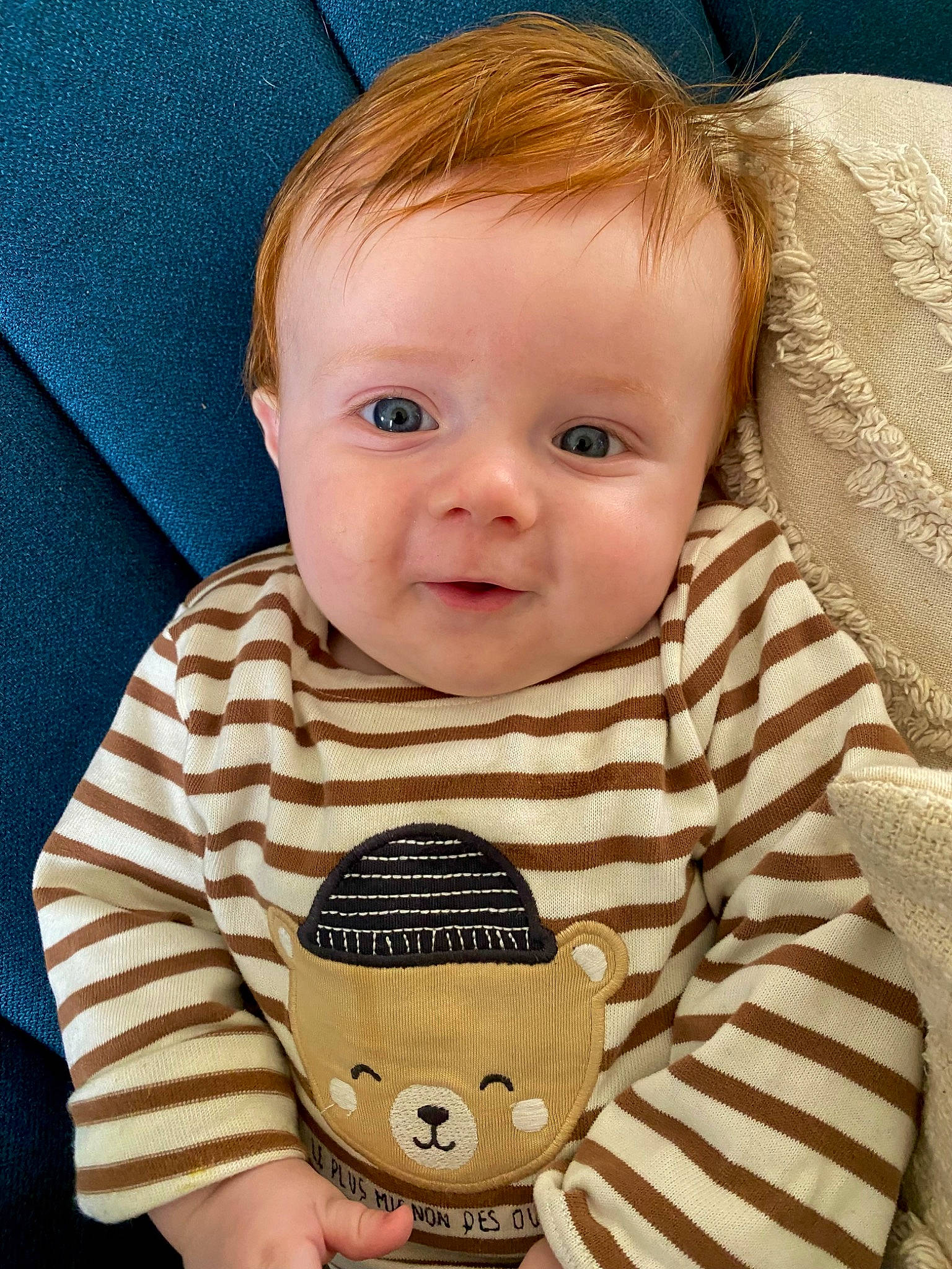 Sohan a rejoint le concours — aidez-le/la à gagner de superbes lots ! baby, baby_toddler_clothing, cheek, child, chin, comfort, eyelash, happy, head, mammal, nose, organ, pattern, person, product, skin, sleeve, smile, stuffed_toy, t_shirt