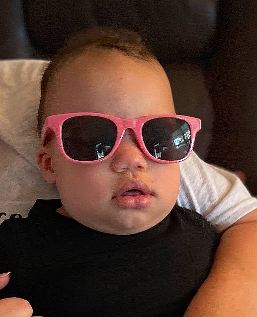 Emery is registered to the contest to win money with this photo: beard, cheek, chin, cool, eye_glass_accessory, eyebrow, eyelash, eyewear, forehead, glasses, goggles, happy, jaw, lip, mouth, neck, nose, person, skin, sunglasses